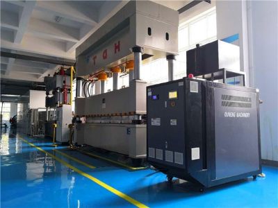 碳纖維復(fù)合材料成型工藝，記得收藏「歐能機(jī)械」